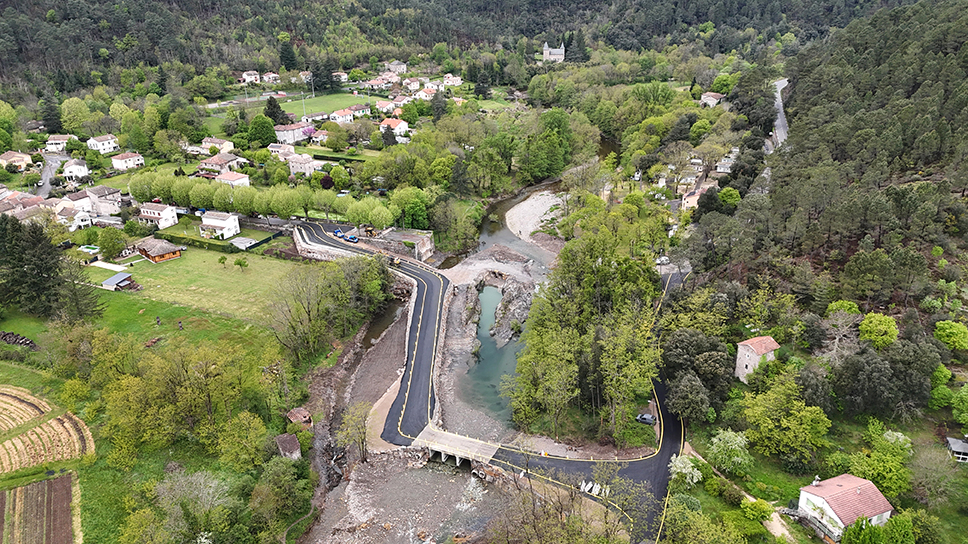 villes_villages_fleuris.-emag-de-gardjpg